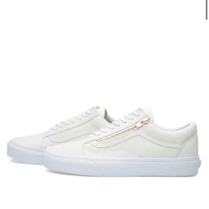 White vans with golden zipper size 7.5